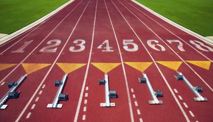 开云体育移动版-教练战术档案：本赛季最具创新的战术体系，教练在布置战术时讲到了常用的比赛阵型