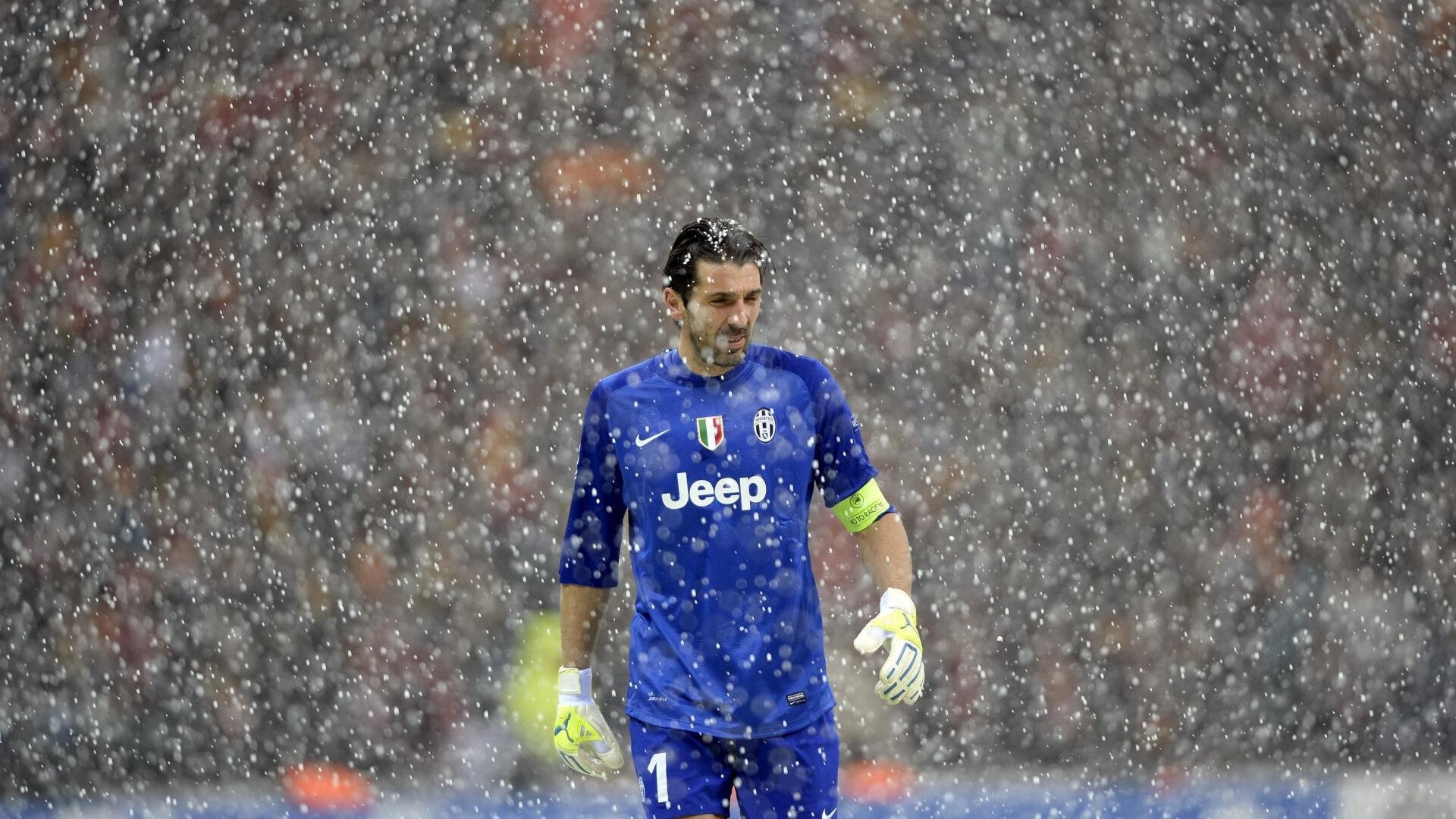 开云官方-瑞典前锋奉献绝杀，助球队逆转胜利，瑞典球队球员