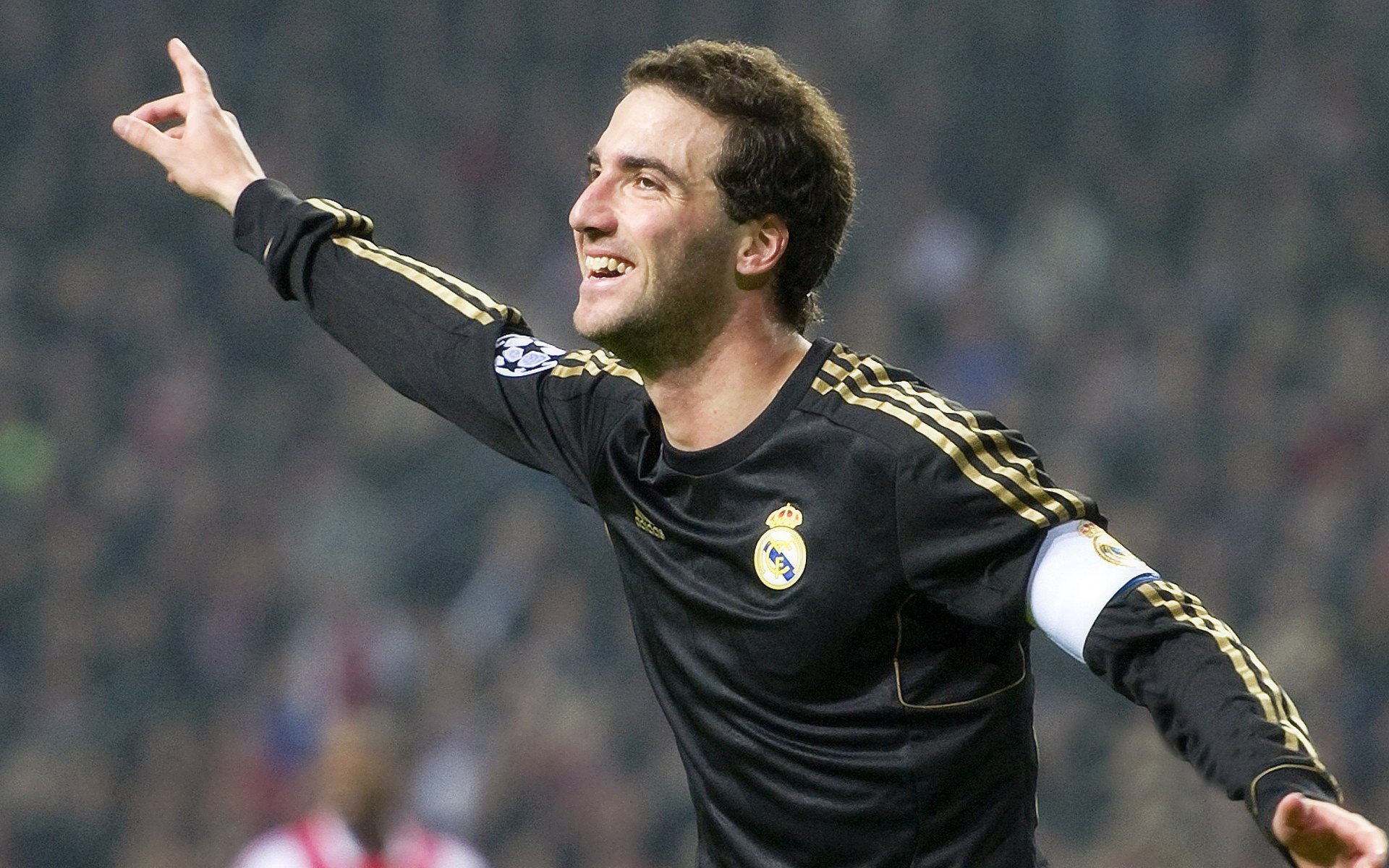 皇马主场胜利利物浦，逆转晋级四强！，皇马对阵利物浦第二回合