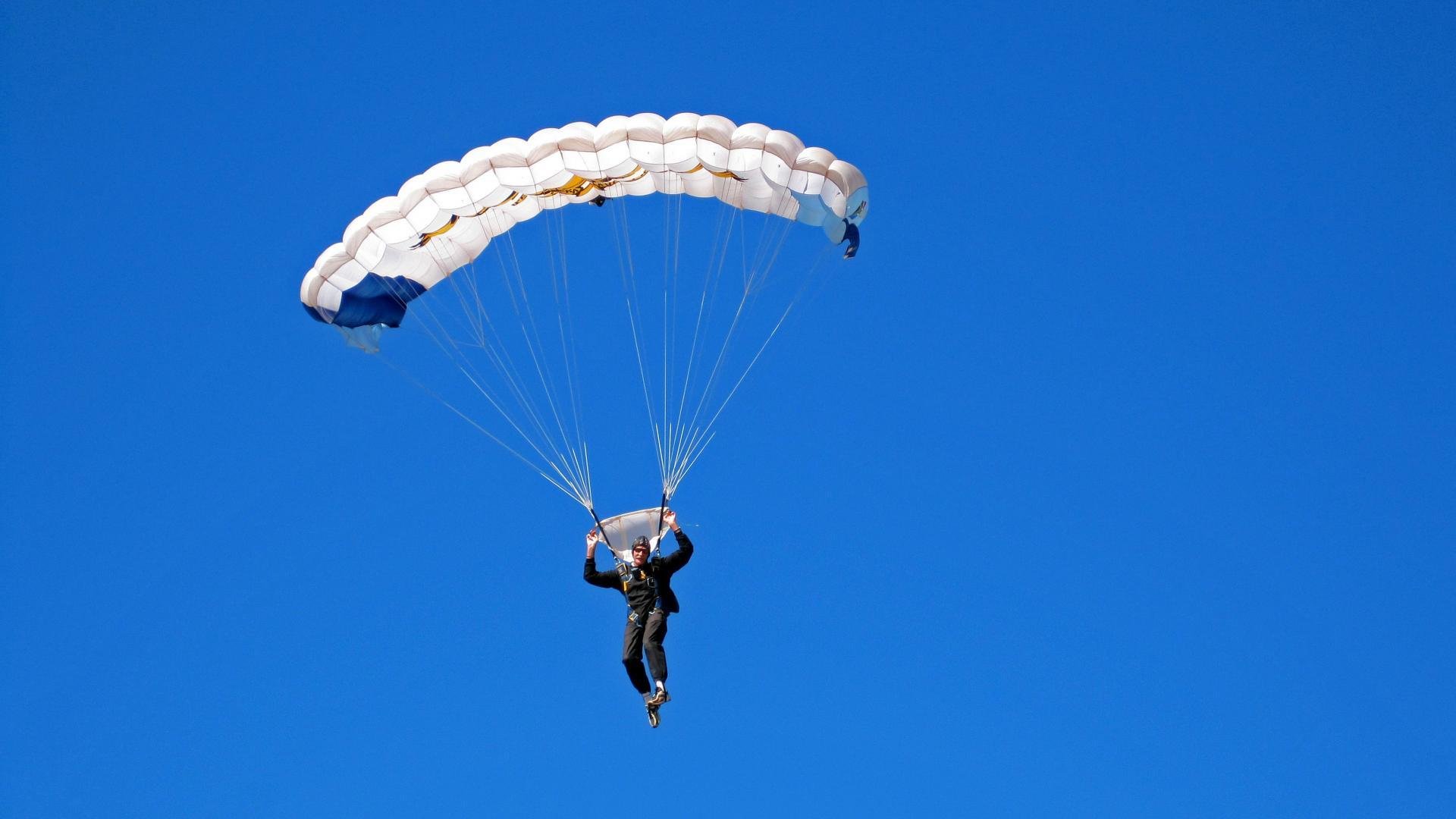 电竞联赛“复古风”大赛上线,吸引老玩家回归,电竞赛事活动官网